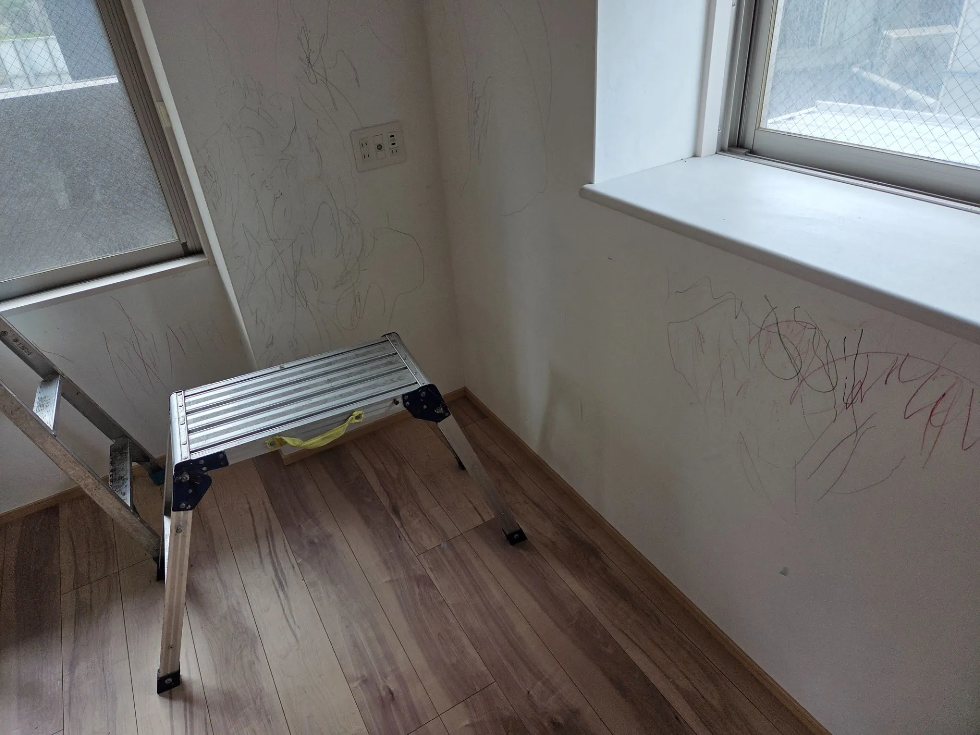 クロス部分張り替え